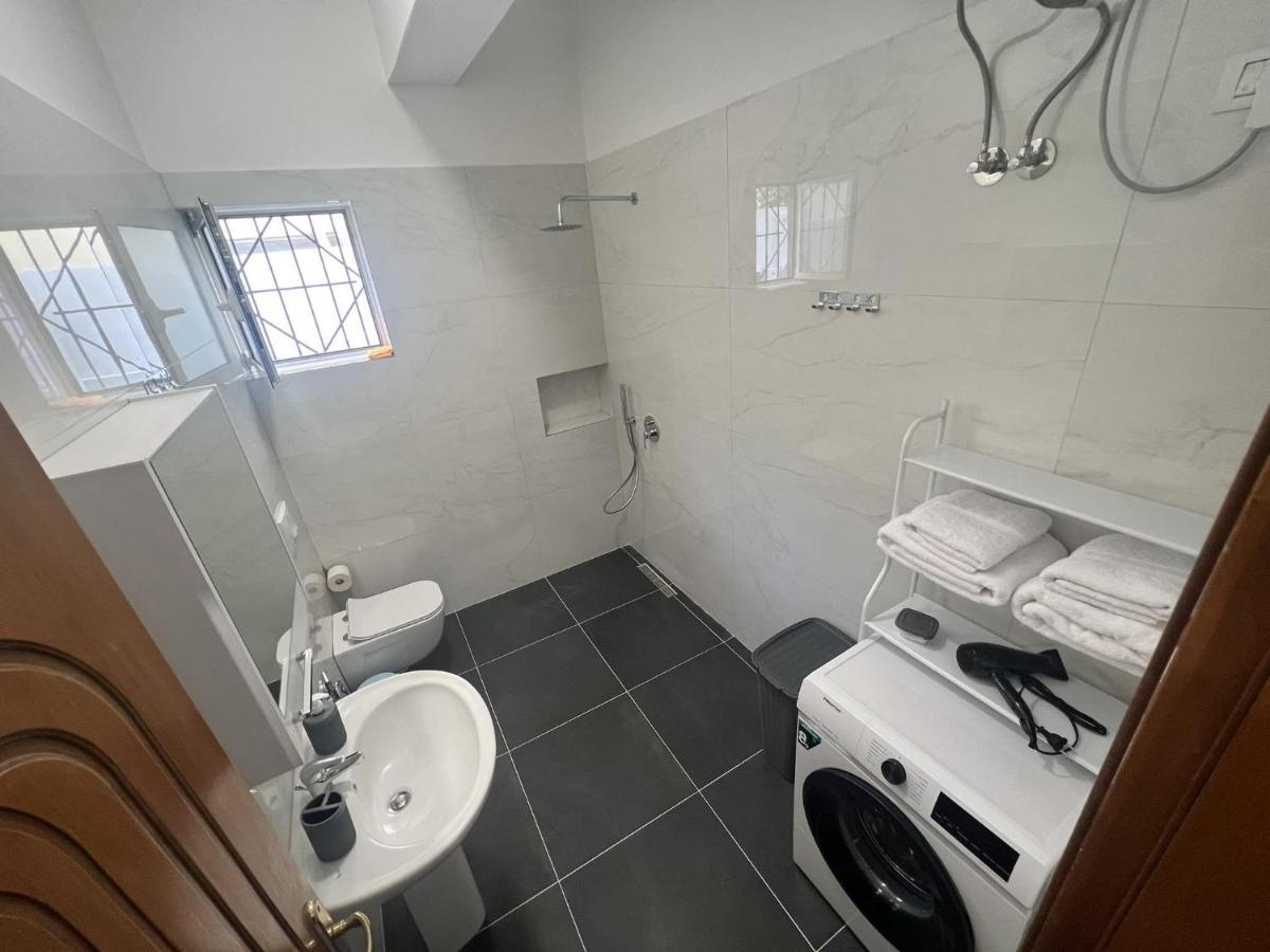 Edlira Apartments Durrës Eksteriør bilde
